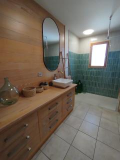 Belle Villa avec piscine et vue Lac - 1