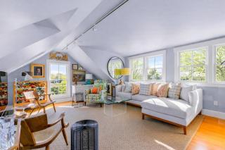 West End Gem - Harbor Views, Parking, Deck, Beach - 2