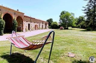 Grand gîte 190 m2 - 3 chambres pour 6 pers avec billard, jardin et barbecue - idéal familles ou 2-3 couples - proche Canal du Midi - 3
