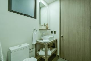 The Sterling Condesa - 5