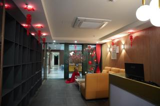 Little Charm Boutique Hotel - 8