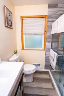 Cozy 5BR St Paul Home with Fireplace & Free Parking - 5