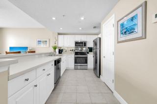 BeachFront- 5 Pools, Starbucks, Movies - Majestic Beach Resort - 6