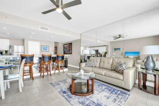 BeachFront- 5 Pools, Starbucks, Movies - Majestic Beach Resort - 1