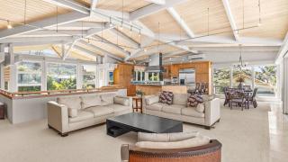 Beachfront Retreat w Ocean Views Bikes Balconies Ocean Haven by Avantstay - 4