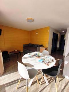 Agréable T2 lumineux avec vue dégagée et piscine - 9