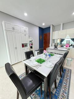 Soho Suites KLCC by Comfort Suites Kuala Lumpur - 4