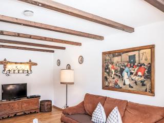 Apartment Chesa Linaria by Interhome - 1
