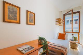 Piazza Cavour - by MyHomeInComo - 2