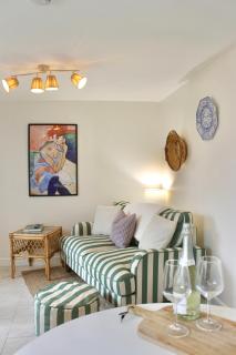 Modern Country Cottage Stay - 1