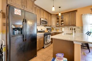 Breezy Wildwood Condo about 2 Blocks to Beach! - Wildwood - 1