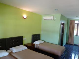 Cempaka Beach Resort - Kuantan - 2