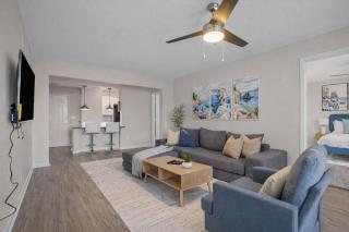 Huge 4 Bedroom Austin Retreat Near Downtown Pool Gym - 9