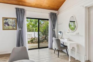 Private Loft Zen Studio High Ceiling with Tennis Court - 6