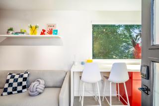 Strawberry Container at EADO Juicebox - 2