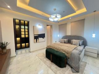 3 Bedroom Luxury Smart Apartment, Wuye Abuja - 6