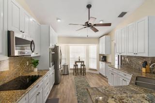 Beach Getaway - Private Heated Pool & 2 King Beds - 7