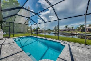 CoralVilla Dandelion-on water, pool, luxury, airhockey - 0