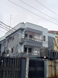 creo's mono manor-surulere - 7