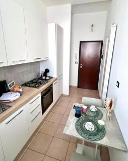 LovelyHome Luminoso apt con A-C Wi-Fi - 7