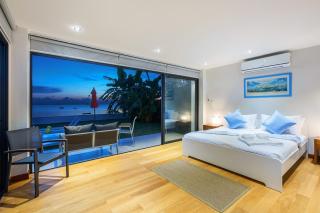 Paradisblanc Beachfront Villa - 8