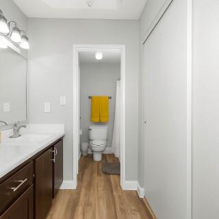 Cozy 2BR Near ASU Pool Grill Pet Frndly Parking - 2