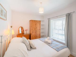 2 Bed in Aberdovey DY047 - 1