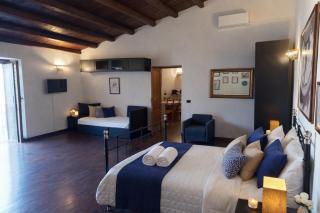 Apollonion HH above Apollo's temple Ortygia - 5