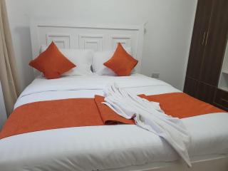 Serene Two Bedroom Apartment with Nature Views and Fast Wi-Fi - 2