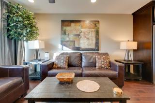 Walk to Everything! Pet-Friendly Old Town Condo - 9