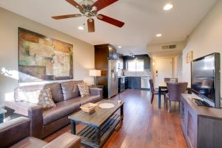 Walk to Everything! Pet-Friendly Old Town Condo - 0
