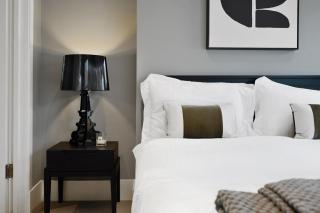 Central 4 Bedroom House with Garden in Battersea close to Chelsea - 8