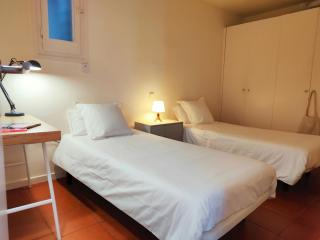 RL Spacious 2-Bed Apt on La Rambla. Wifi Central - 6