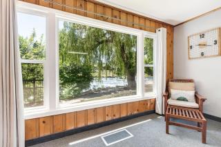 Ground Floor River Front Studio Cottage - 9