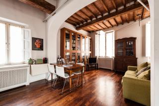 Spacious 2BR Apartment for Families Central & Quiet Pisa - 6