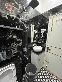 MyStayCompany- 2BHK with pool, BBQ & terrace vibes - 2