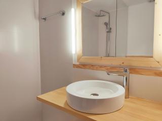 Bright 2BR Apt in Pl. Catalunya - Rambla D - 1