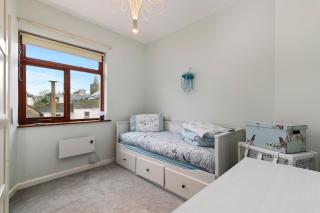 6 Paragon Court - Sea Front Apartment - 3