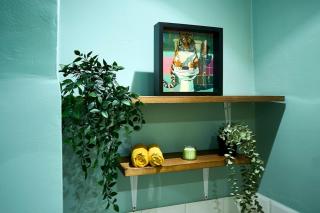 5 min From Train with Queen Bed - 6