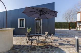 Suite Home Ferrara - 1