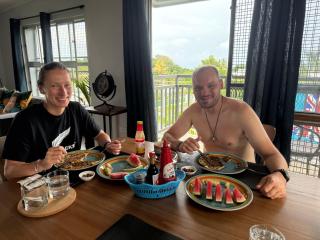 Uncle George's Free Breakfast with Seaview House - 2