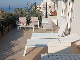 Penthouse Petroni 19 - 9
