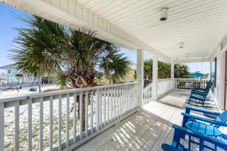 Annes Island Girl by Gulf Coast Getaways - 1