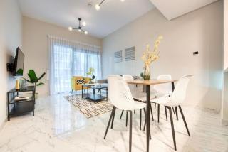 Elite LUX Holiday Homes - Stylish 1 BR Pool & World Class Gym in Dubai South - 4