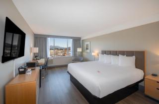 Coast Chilliwack Hotel by APA - 3