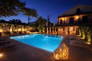 Villa Elisa - Luxury and Style by the Sea - 9