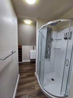 2BR Retreat with King Loft, Near Downtown Hospital - 3