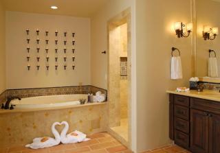 Hacienda Beach Club Residence - 3