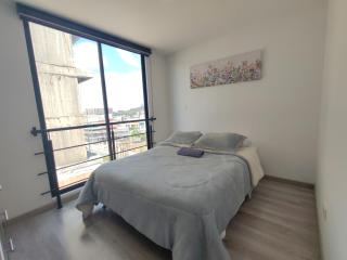 Alojate Signature 3HAB de Lujo frente a la Santo Tomás Vista y Parqueadero - 7