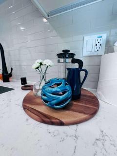 The Central Apartment at Hollywood - 5